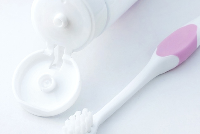 歯ブラシと歯磨き粉