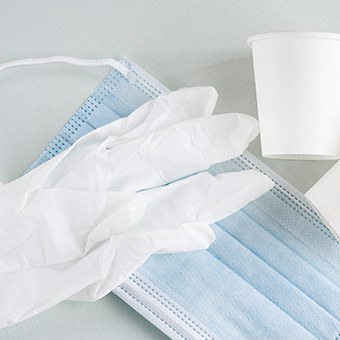 グローブを患者さんごとに交換